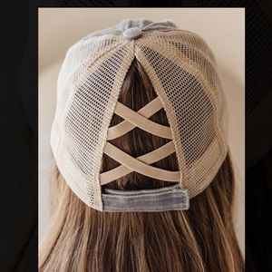 Criss Cross Ponytail Baseball Cap in Slate